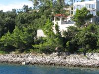 Vila Hera Korčula, Special one, pool, right on the sea,parking, 8 people - Bed and Breakfast Čara