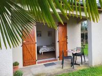Appartement cosy dans une maison Proche Mett Tram - B&B
