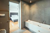 Grand Sea View Apartment 3' from Kavouri Beach - Ferienwohnung Athen