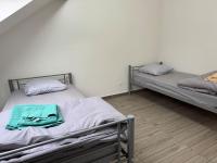 Appartement J, RESIDENCE DU RENOUVEAU, Stade de France, idéal pour 4 pers - B&B