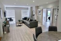 3 Br Bungalow Close To Peak District With Garden - Ferienwohnung Sheffield