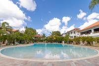 Coastal Luxury 2-Bed w Pool Access in Bayahibe - B&B