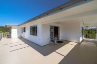 Apartamento con vistas y balcón