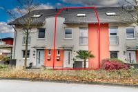 Köln-Pulheim Saphier Haus I15 min Köln Messe Lanxess I 180m2 über 4 Level I Komfort I P I Palmengarten I Babybett - B&B Pulheim