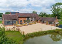Countryside Barn Conversion 'All Saints Barn' - Bed and Breakfast