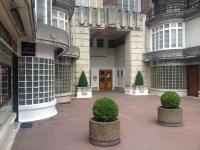 Spacious 2 Bed Flat Grade 2 Art Deco Building - B&B London