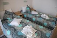 Zweibettzimmer mit Balkon