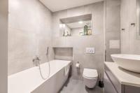 Modern 2 Bed Oasis - Private parking & Garden - By Tempstay - Ferienwohnung Windsor