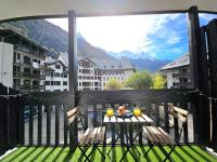 Studio avec balcon vue MontBlanc et parking gratuit le nid daigle - B&B