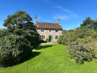 Detach Sandstone Cottage, Sleeps 6, 2 x King Size, 2 x Singles - B&B