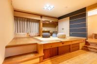 "Suruga-no-ma" Tatami Room with Heritage Wood Ambiance