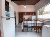 Casa completa com Piscina e Área de Churrasco - B&B Ubatuba