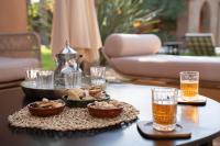 Villa Blisina - Piscine privée & Petit-déjeuner inclus à Marrakech - B&B Marrakech