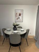 Central City Apartment B - Chambres d’hôtes
