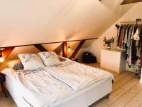 Cozy loft room in Old Dairy - Ferienwohnung Bramming