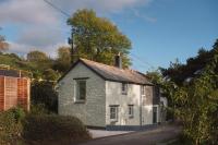 Topsy Turvy and Hillside Spa at Tregoose Old Mill - Ferienwohnung Newquay