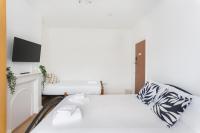 Triple Room with Shared Bathroom