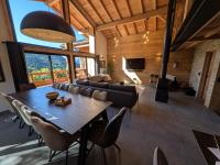 Ski Peak - Chalet Sika - Sophisticated, Relaxed Chic - 7 bedroom, 5 bathroom - Chambres d’hôtes Vaujany