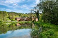 Travel Fox Cottages- Swimming Lake, BBQ Hut, Games Area - Alton Towers - B&B Froghall