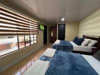 Sanctuary Apartment 5 bedroom 4 bathroom - Bed and Breakfast