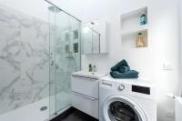 Plein centre, Parking privé et securisé hors SUV , 1 lit et 1 couchage d'appoint pour enfant - B&B Amiens