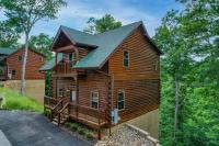 Classic Log Cabin Hot Tub, Pool, Games & Dogs OK - B&B Sevierville