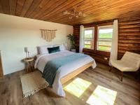 Luxury Getaway Cabin, Hot Tub, Sauna and More! - Ferienwohnung Cobleskill