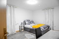 F&F Suites Ilsfeld OG, zentrale Lage, Autobahnnähe & kostenfreie Privatparkplätze - B&B Ilsfeld