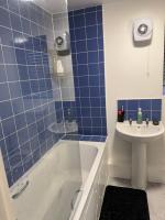 Wheel chair friendly, City centre, northern general, PS5, workstation - Chambres d’hôtes