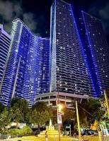 AIR RESIDENCES Makati Netflix plus 200 mbps digital door lock - Ferienwohnung Manila