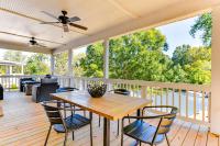 Waterfront Lake Hickory Retreat with Private Dock! - B&B
