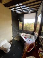 Villa Nathalie, 2 bedrooms, jacuzzi, king size bed, hammock, FIREPLACE - B&B Chicán