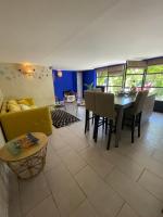 Deluxe Family Suite