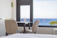 Double Room with Sea View 3