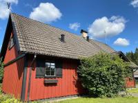Cosy villa near forest and lake - B&B Osby