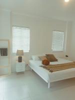 Beachside Sunset Oasis at Canyon Cove - B&B Nasugbu