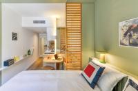 Estudio con 1 cama grande