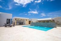 Luxurious 3 Bedroom Villa In Sosua Ocean Village - Bed and Breakfast Sosúa