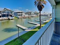 Kontiki Beach Resort #222 - Bed and Breakfast Rockport