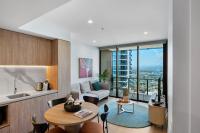 The Horizon - Brand NEW Casino 43F Luxury 2BR unit in Broadbeach with Pool Gym Netflix - Ferienwohnung Gold Coast