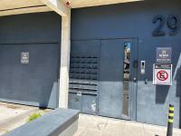 Estúdio novo, com garagem, em ótima localização! - B&B