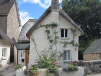 Beautiful chocolate box thatched cottage in heart of Lustleigh, 1 min walk to pub, tearoom & shop - B&B Lustleigh