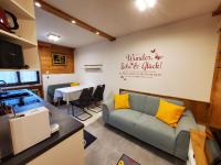 Ferienwohnung am Krausberghof mit Balkon und Parkplatz, 6 Fahrminuten zur Alpentherme Gastein und zur Schlossalmbahn - B&B Bad Hofgastein