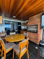 Apt Pé na Areia - Praia Martim de Sá - Espaço Gourmet na Varanda e Piscina - B&B Caraguatatuba