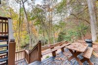 Pet Friendly! Riverfront Ellijay Cabin with Hot Tub - B&B Ellijay