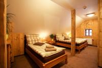 Deluxe Triple Room with Private Bathroom and Extra Bed