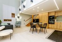 2 BR w AC Extravagant Gallery Loft by NW Apartments - B&B Budapest