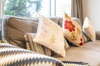 Quaint Auchenflower 1B1B Apt w Parking Close to UQ M5 - B&B Brisbane