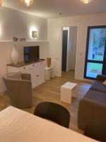 Appartement 6 personnes dans résidence avec piscine - Chambres d’hôtes
