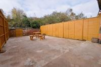 Cosy 1Bed Flat with Garden, Parking & Free Netflix - B&B
